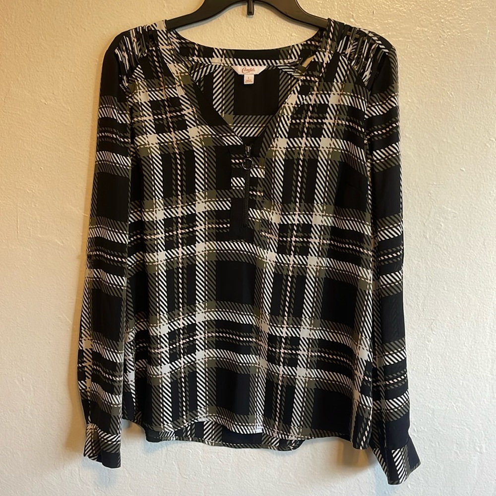 Candie’s women’s size L blouse